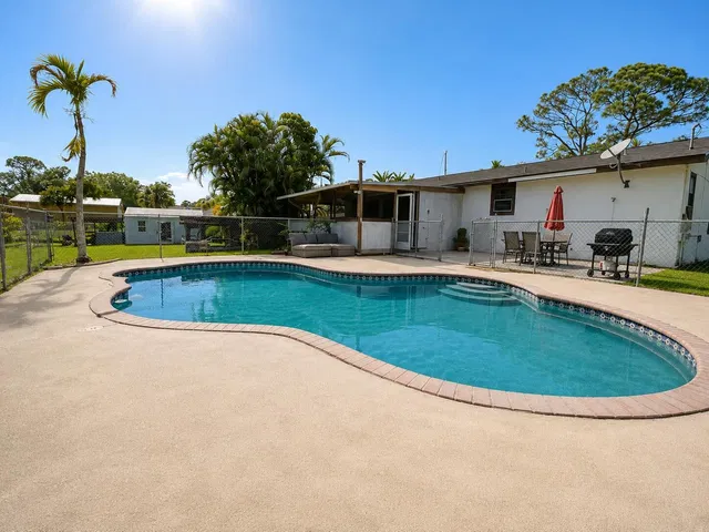  Residence photo 29