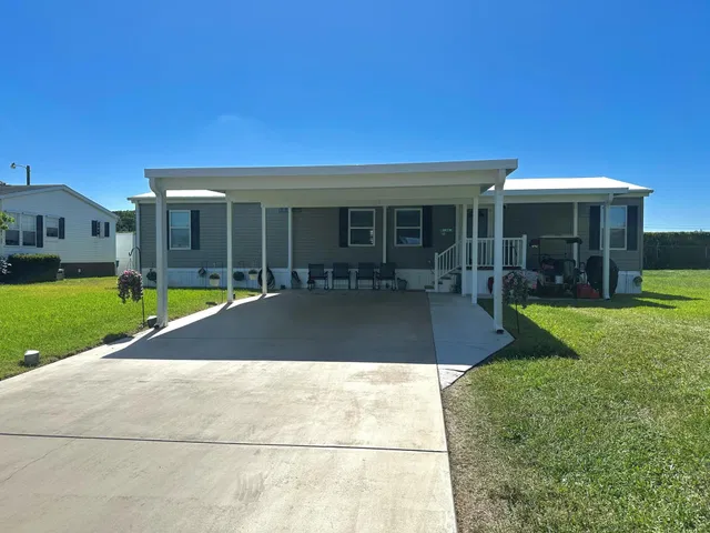 Residence photo 2