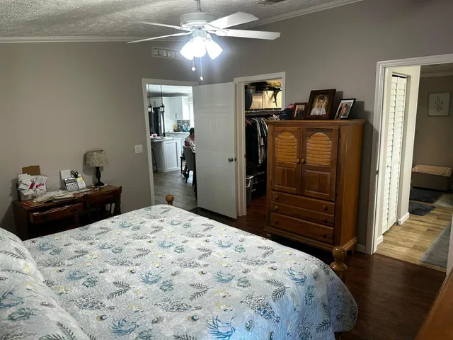 Residence photo 20