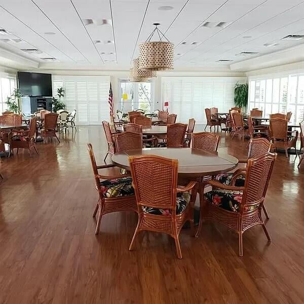 Unit 301 photo 20