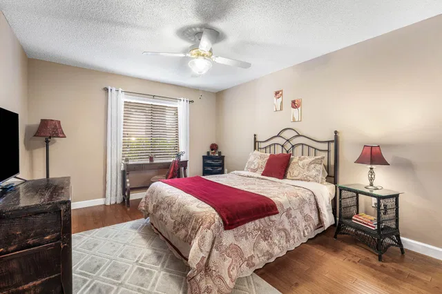 Residence photo 19