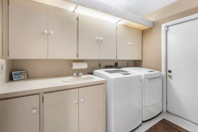 Residence photo 25
