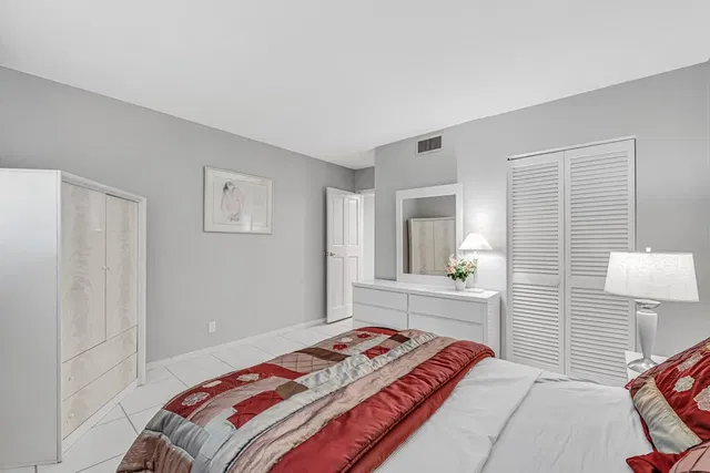  Unit 217 photo 7