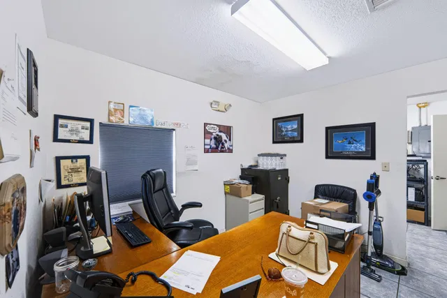 Residence photo 35