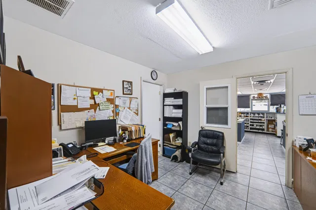 Residence photo 36