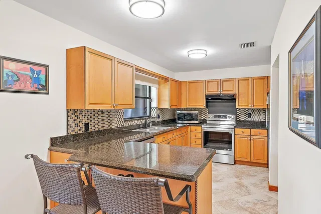 Residence photo 6