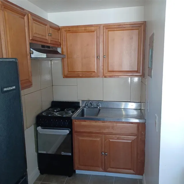 Unit #A (West Unit) photo 2