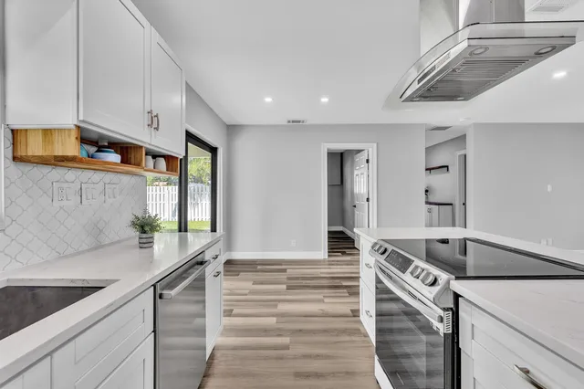 Residence photo 24