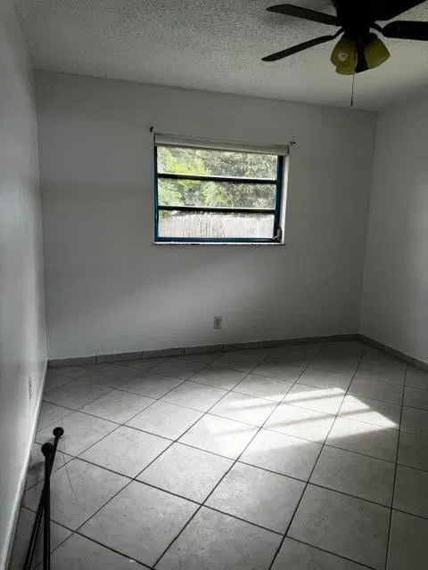 Unit west photo 4