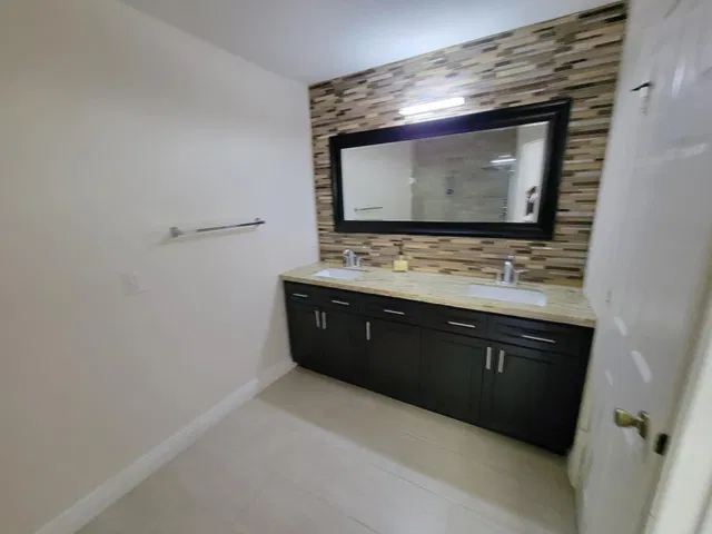 Residence photo 14