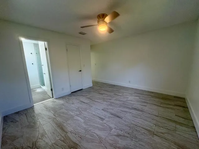 Residence photo 16