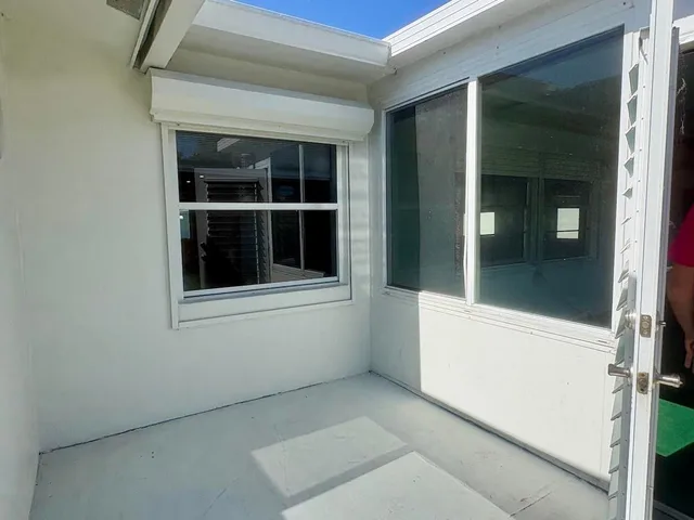 Residence photo 34