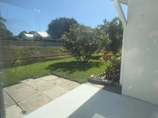 Residence photo 36