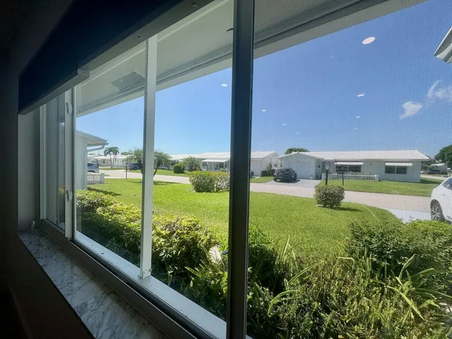 Residence photo 45