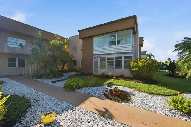 Residence photo 4