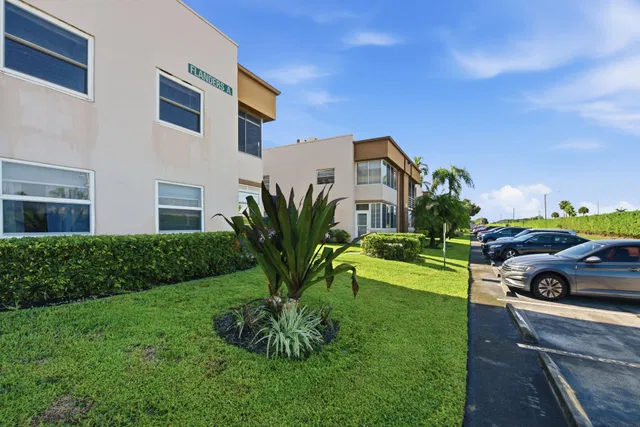 Residence photo 9