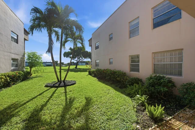 Residence photo 10