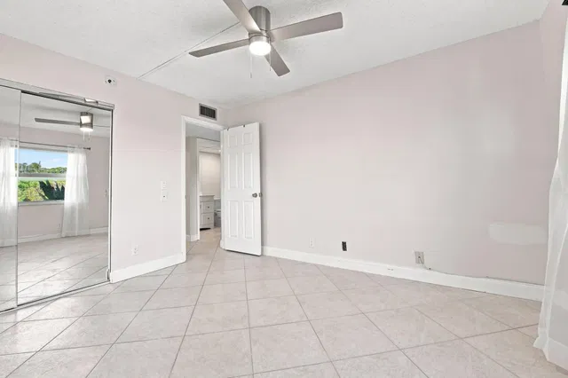 Residence photo 23