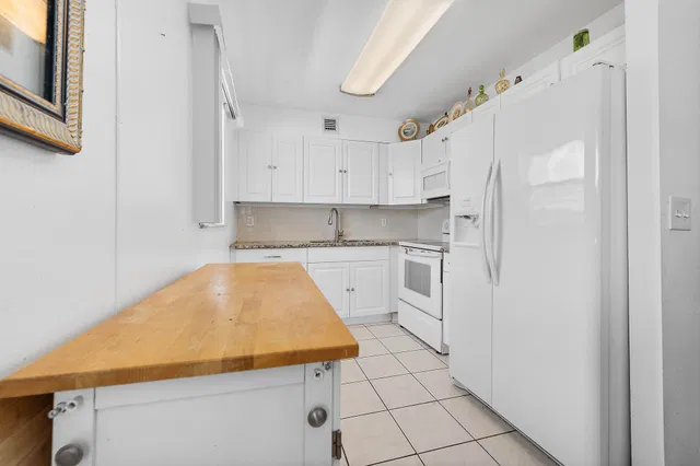 Residence photo 5