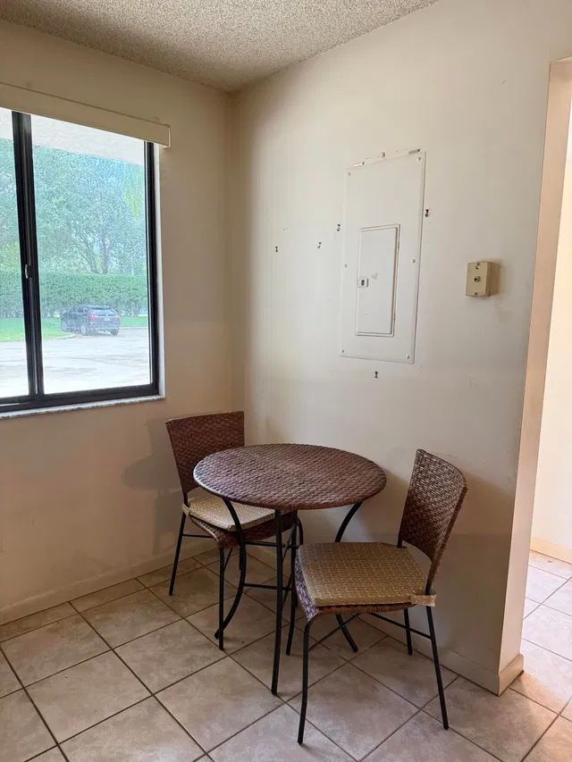 Unit 103 photo 5