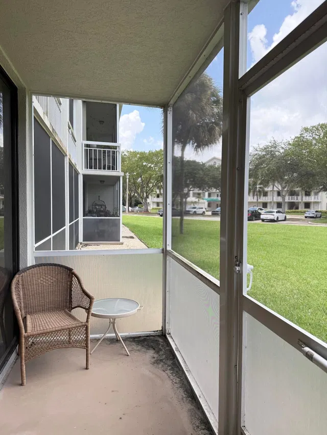 Unit 103 photo 20