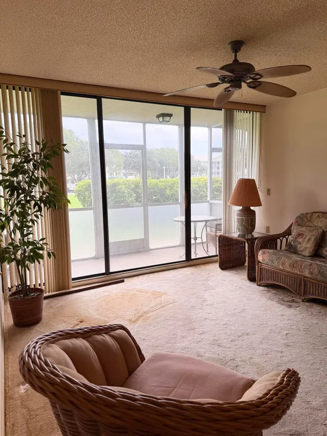 Unit 103 photo 22