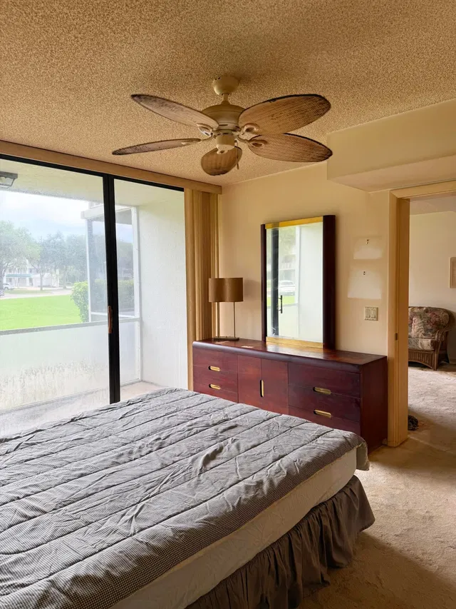 Unit 103 photo 25