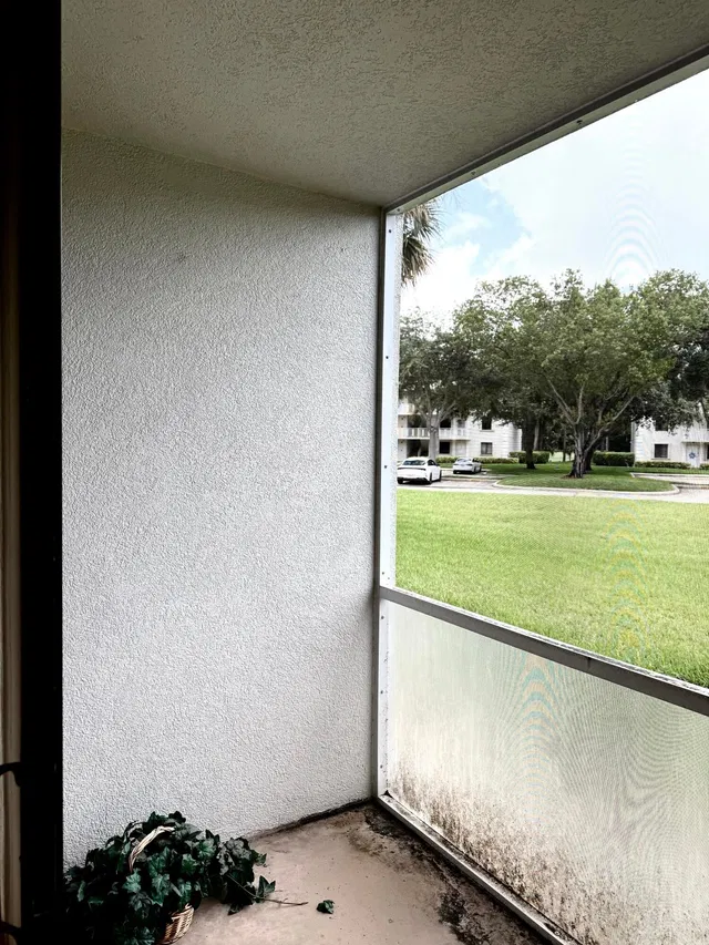 Unit 103 photo 27
