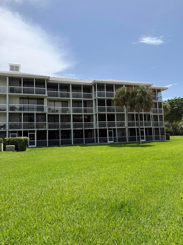 Unit 103 photo 45