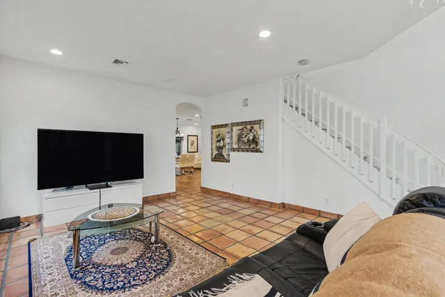 Residence photo 6