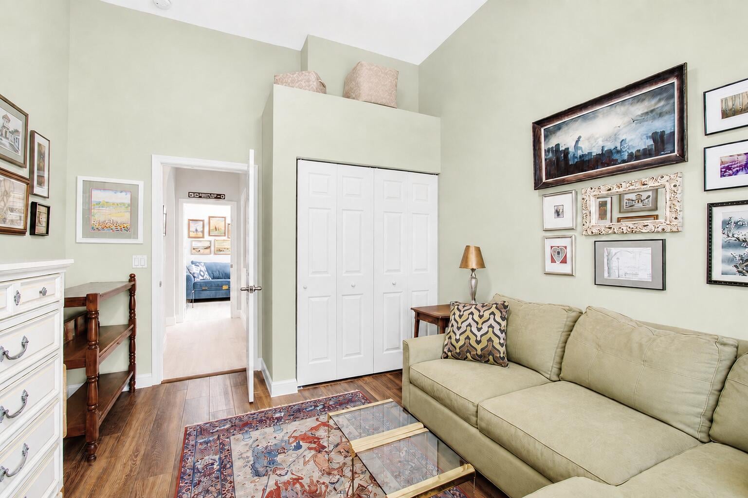Residence photo 16