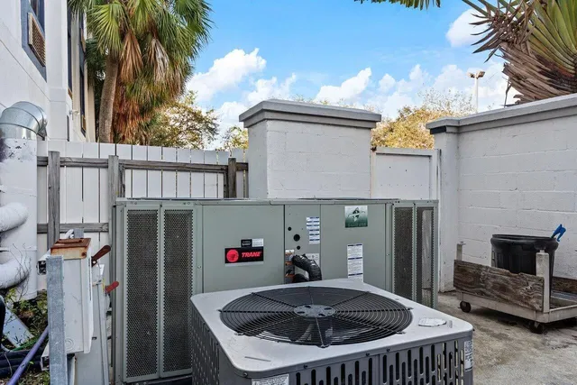 Residence photo 9