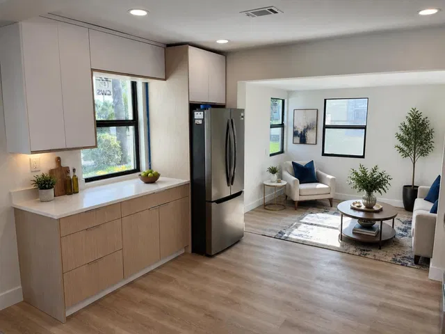 Residence photo 3