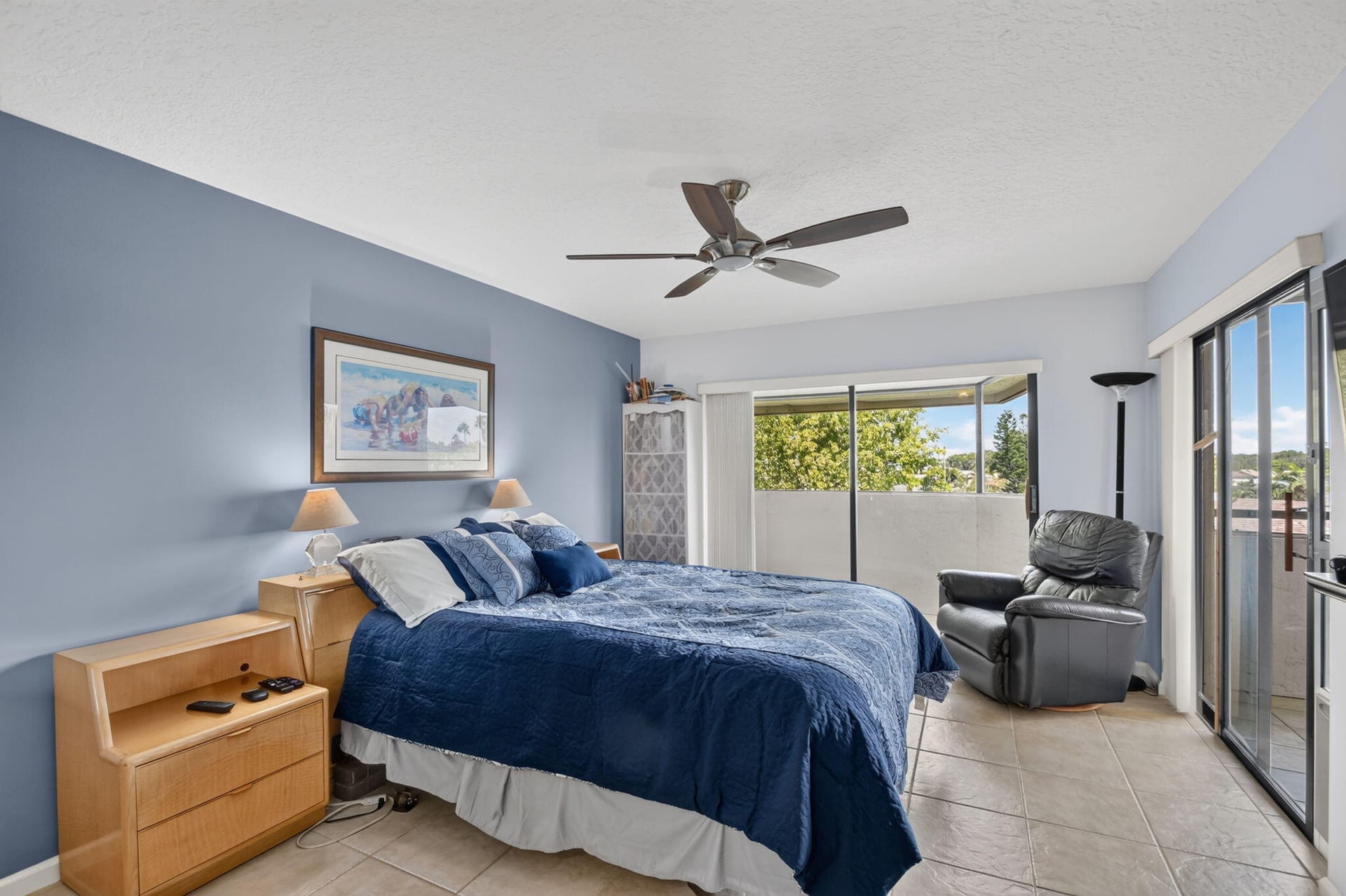 Unit 404 photo 10