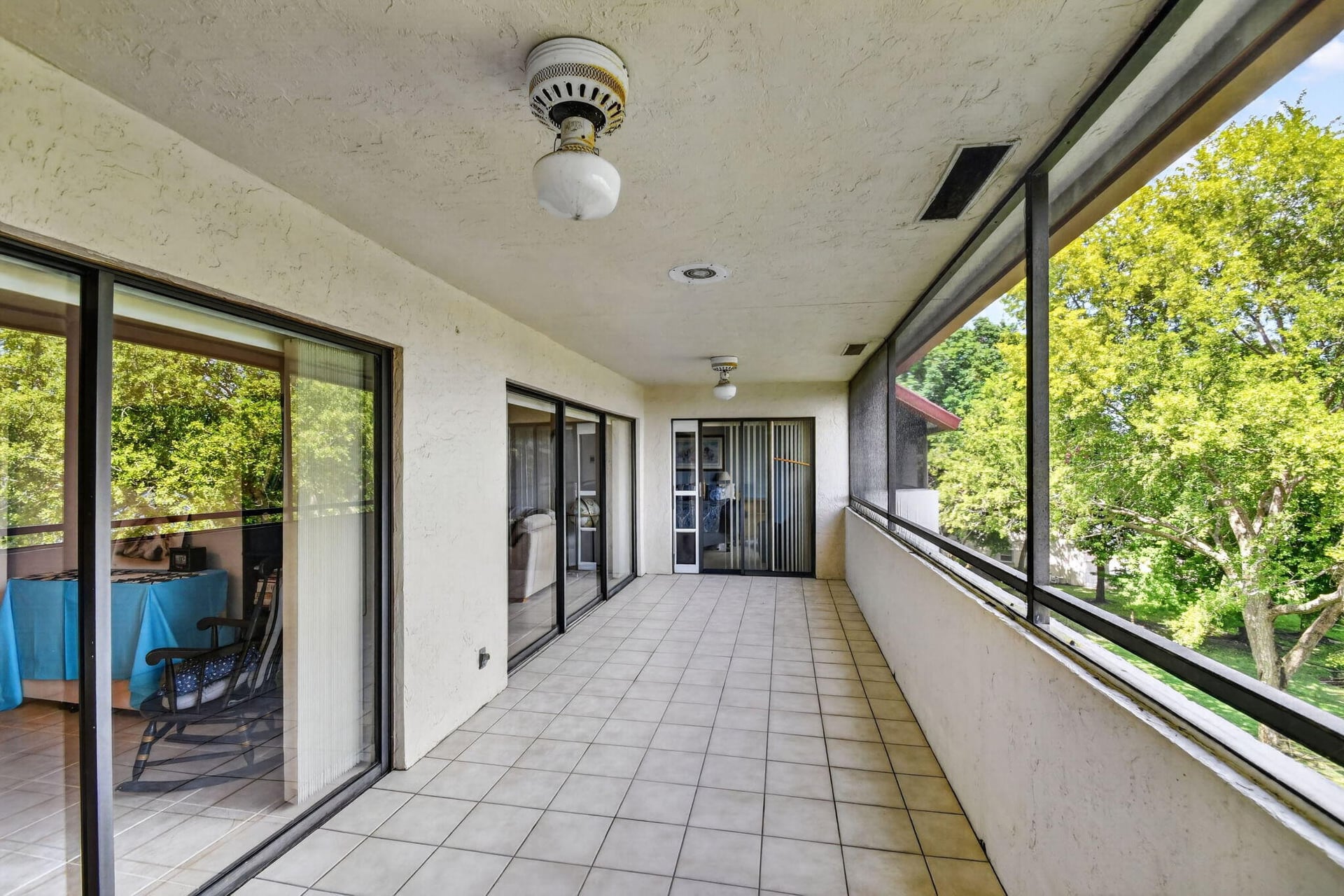 Unit 404 photo 24