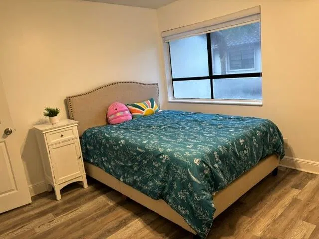 Unit 134 photo 15