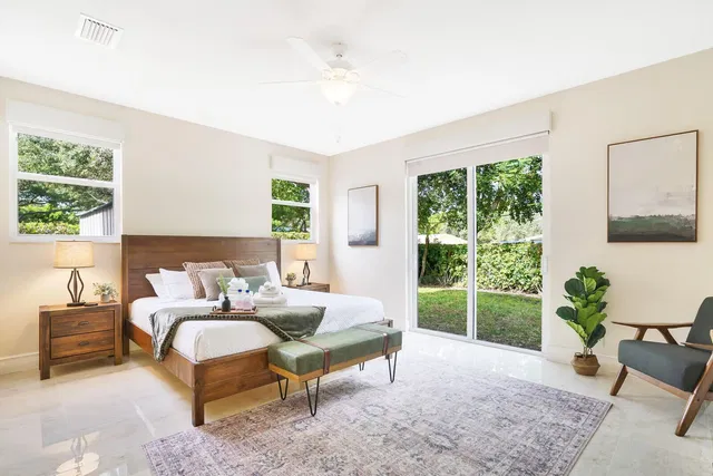 Residence photo 25