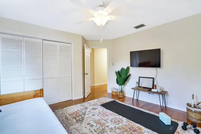 Residence photo 32