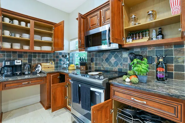 Residence photo 39