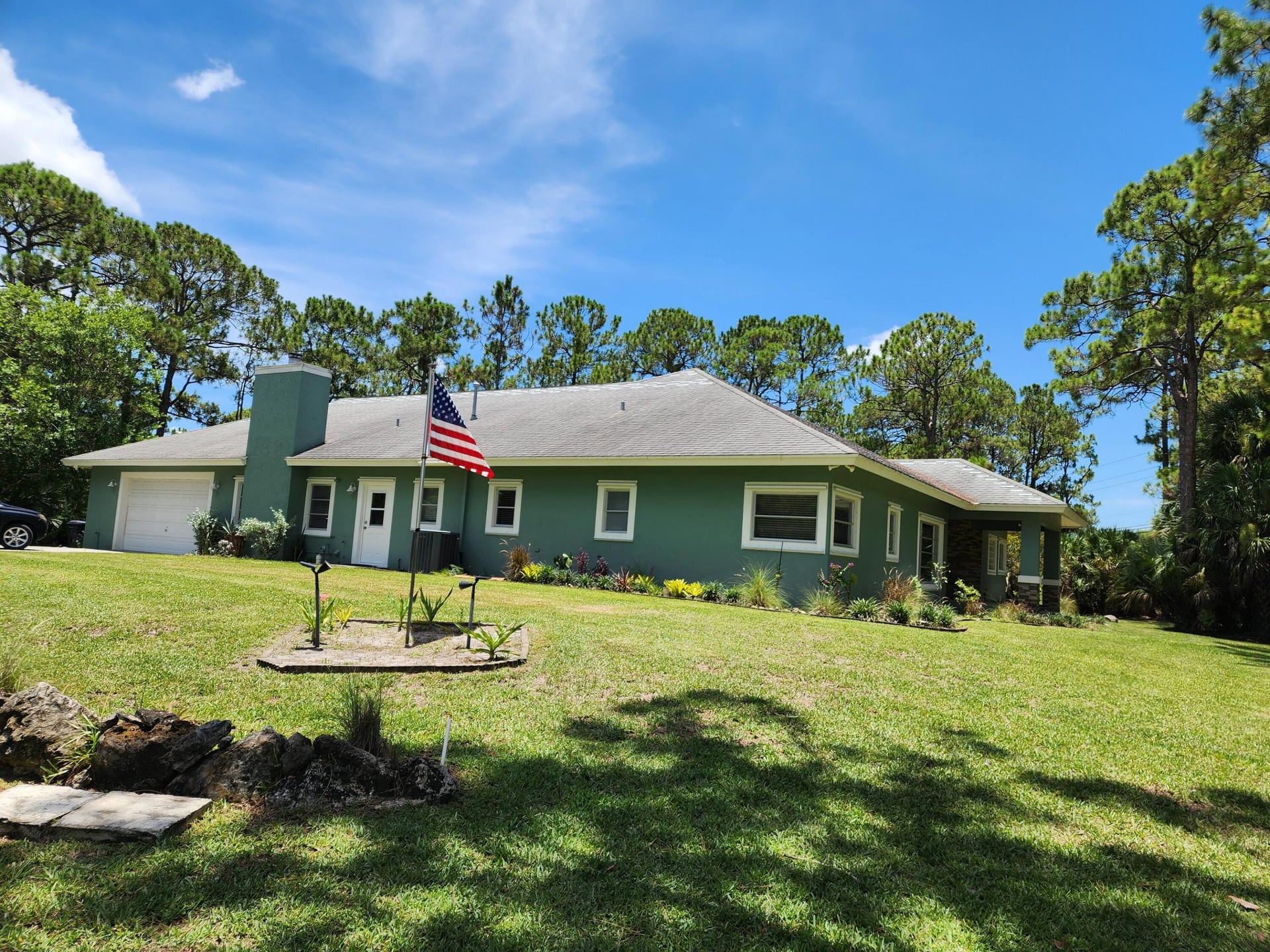 Residence photo 2