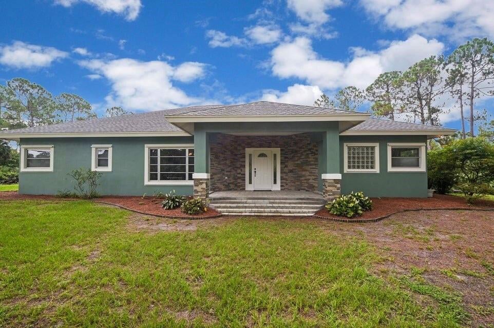 Residence photo 3