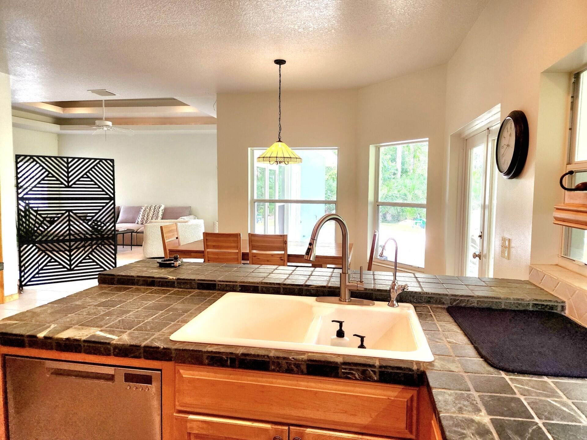 Residence photo 10