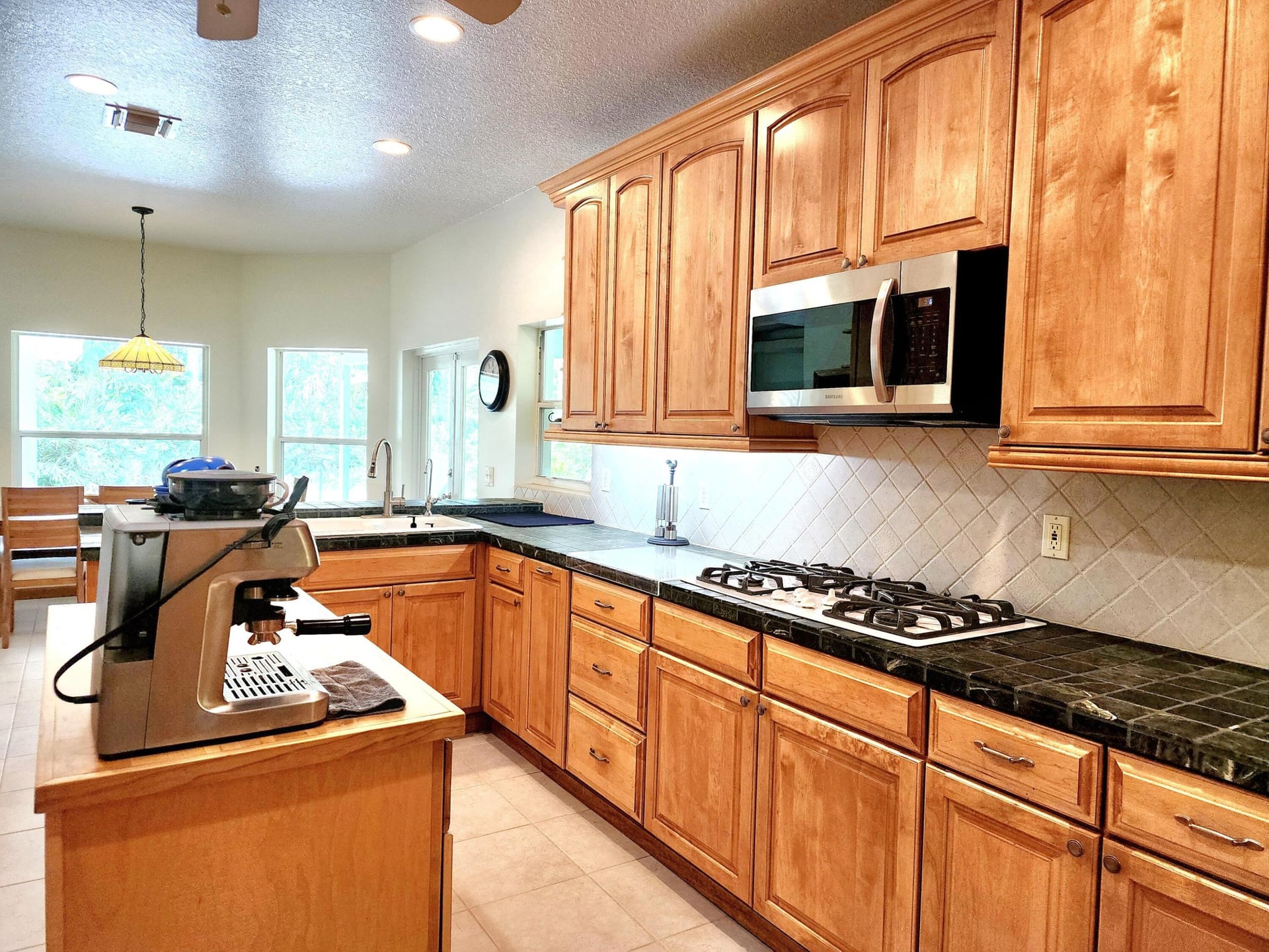 Residence photo 12