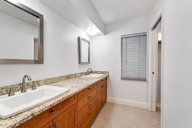 Residence photo 9