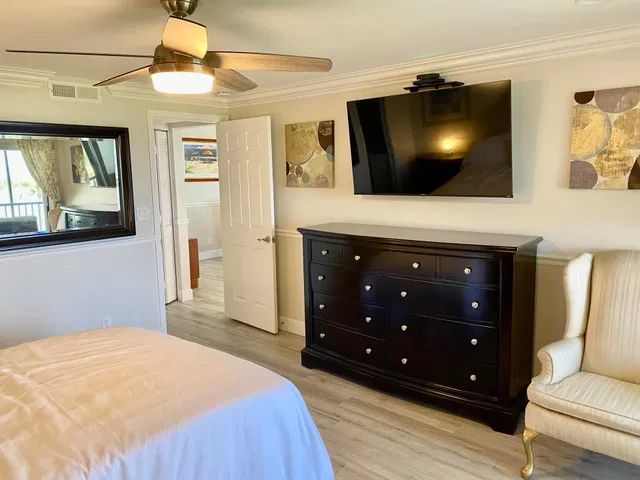  Unit 507 photo 5