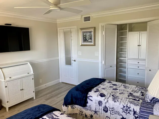  Unit 507 photo 12