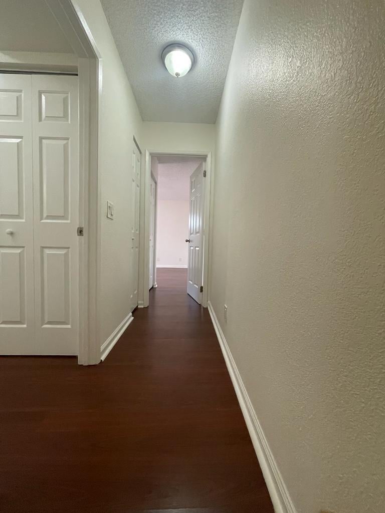 Unit D photo 18