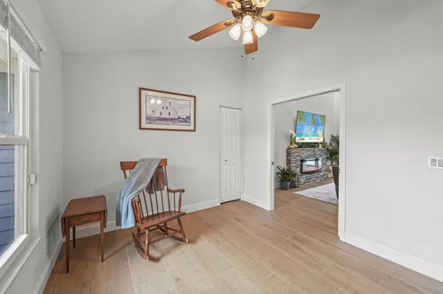 Residence photo 25