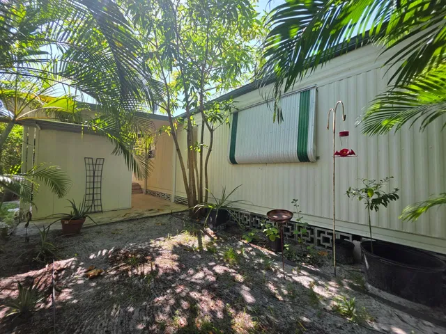 Residence photo 3