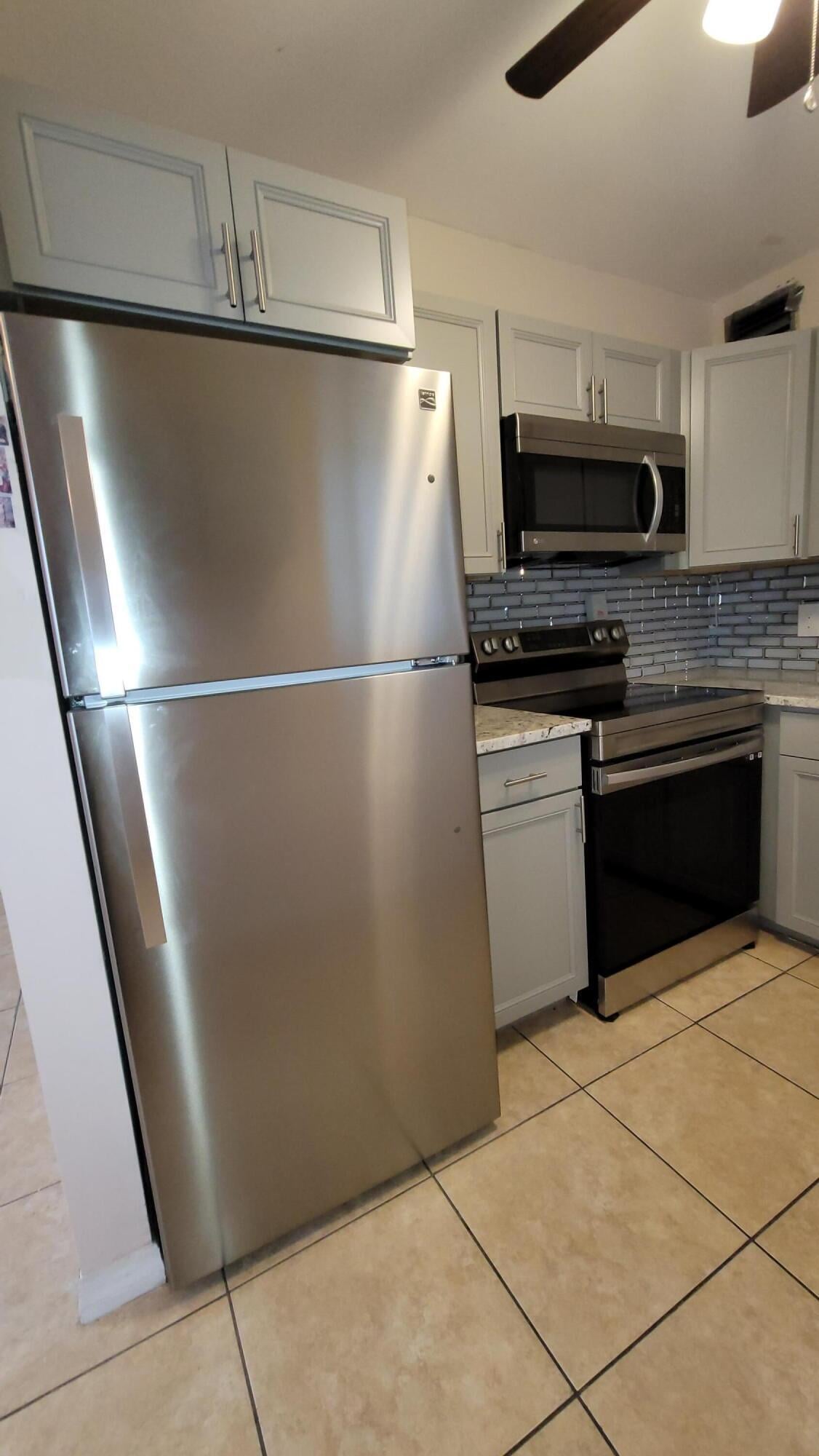 Residence photo 2